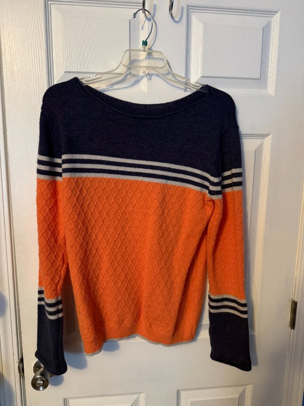 Blue & Orange soft sweater size Large